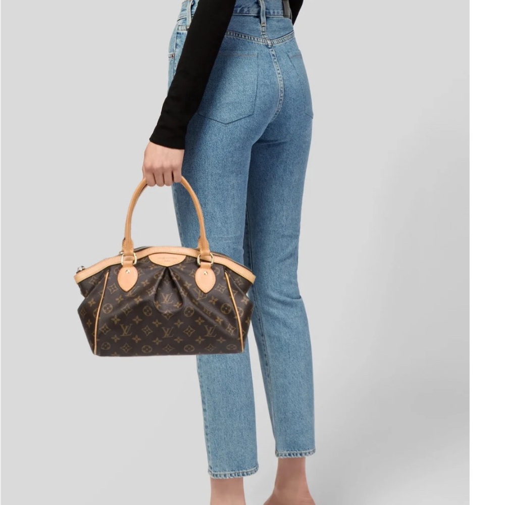 Tivoli PM Louis Vuitton Top Handle Bag
From the 2008 Collection